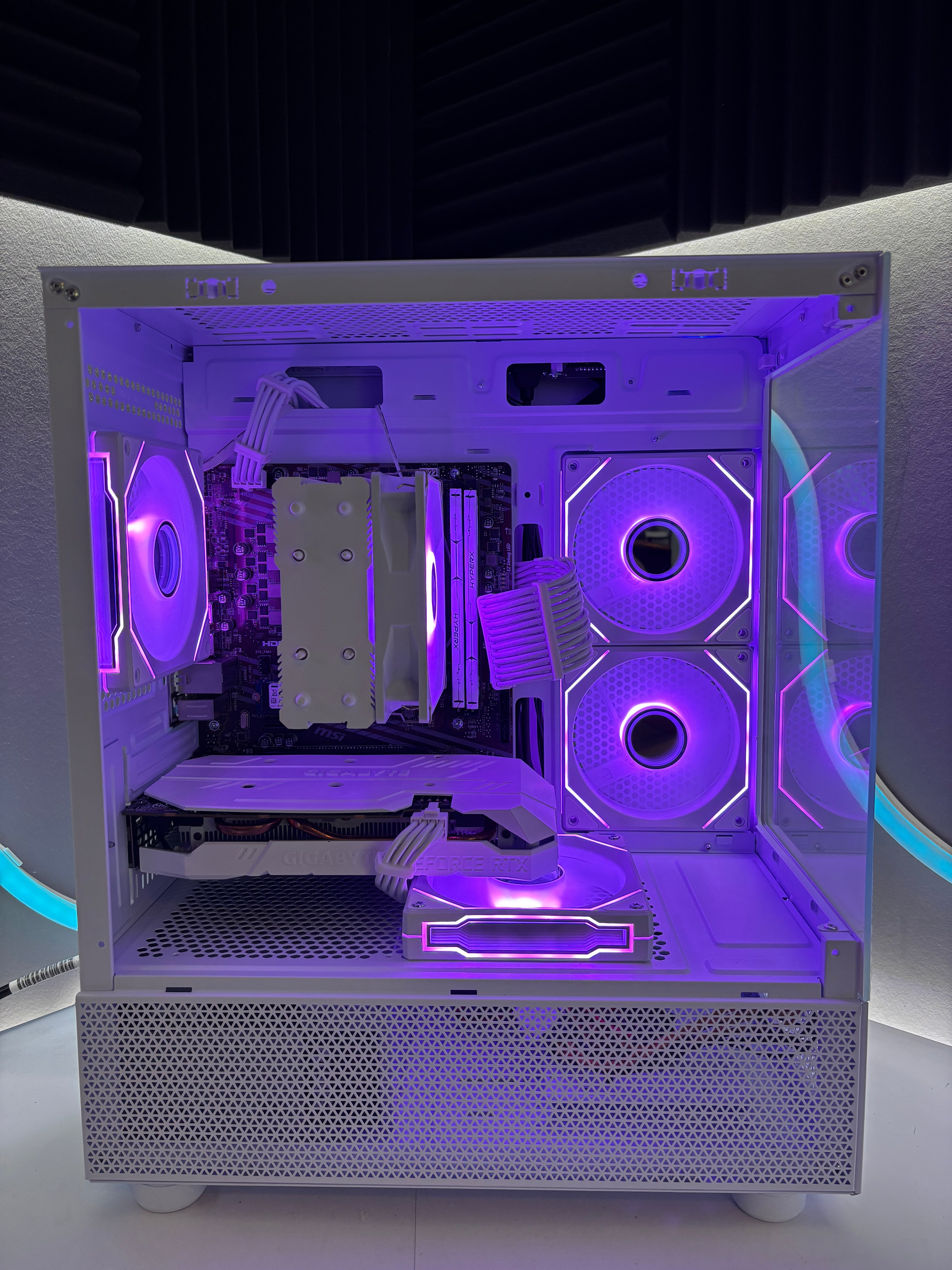 PC Gamer RTX 2060 / Ryzen 5 2600 – Full White