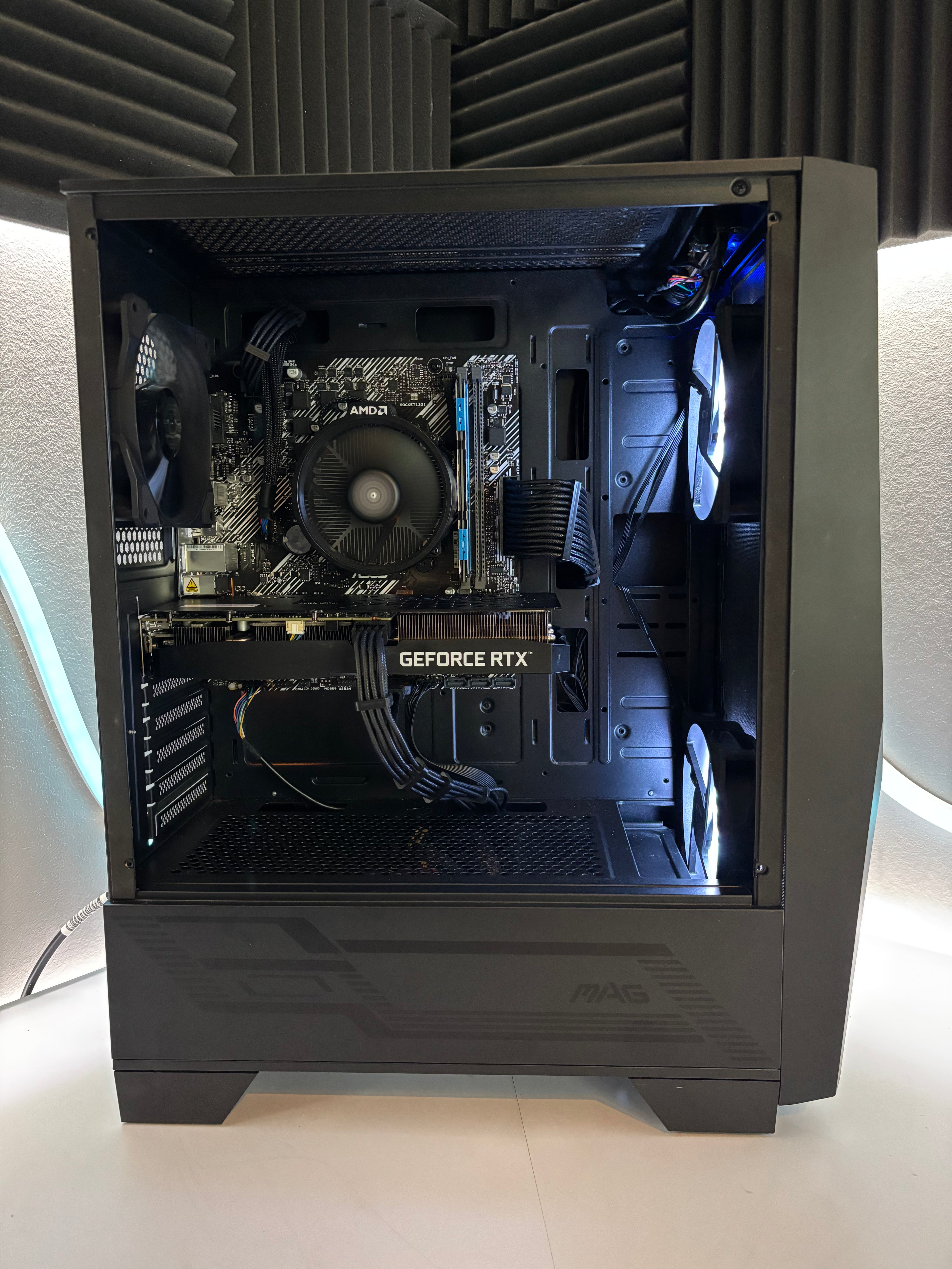 PC Gamer RTX 3060 Ti / Ryzen 5 5600G