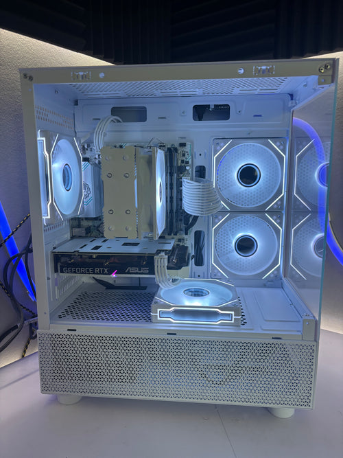 PC Gamer RTX 3060 Ti / Ryzen 5 5500 – Full White