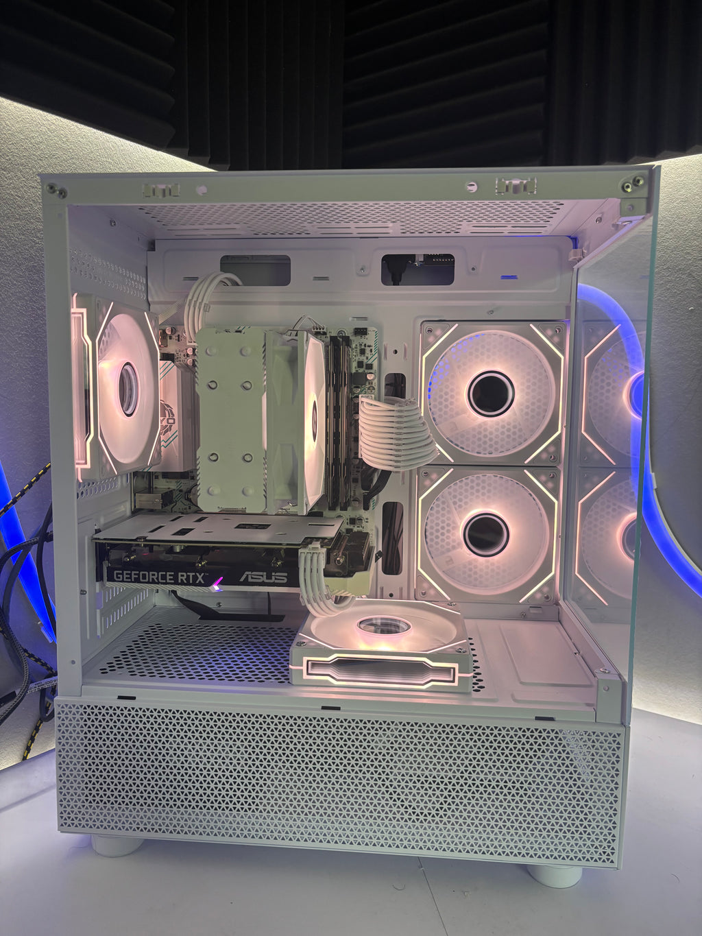 PC Gamer RTX 3060 Ti / Ryzen 5 5500 – Full White