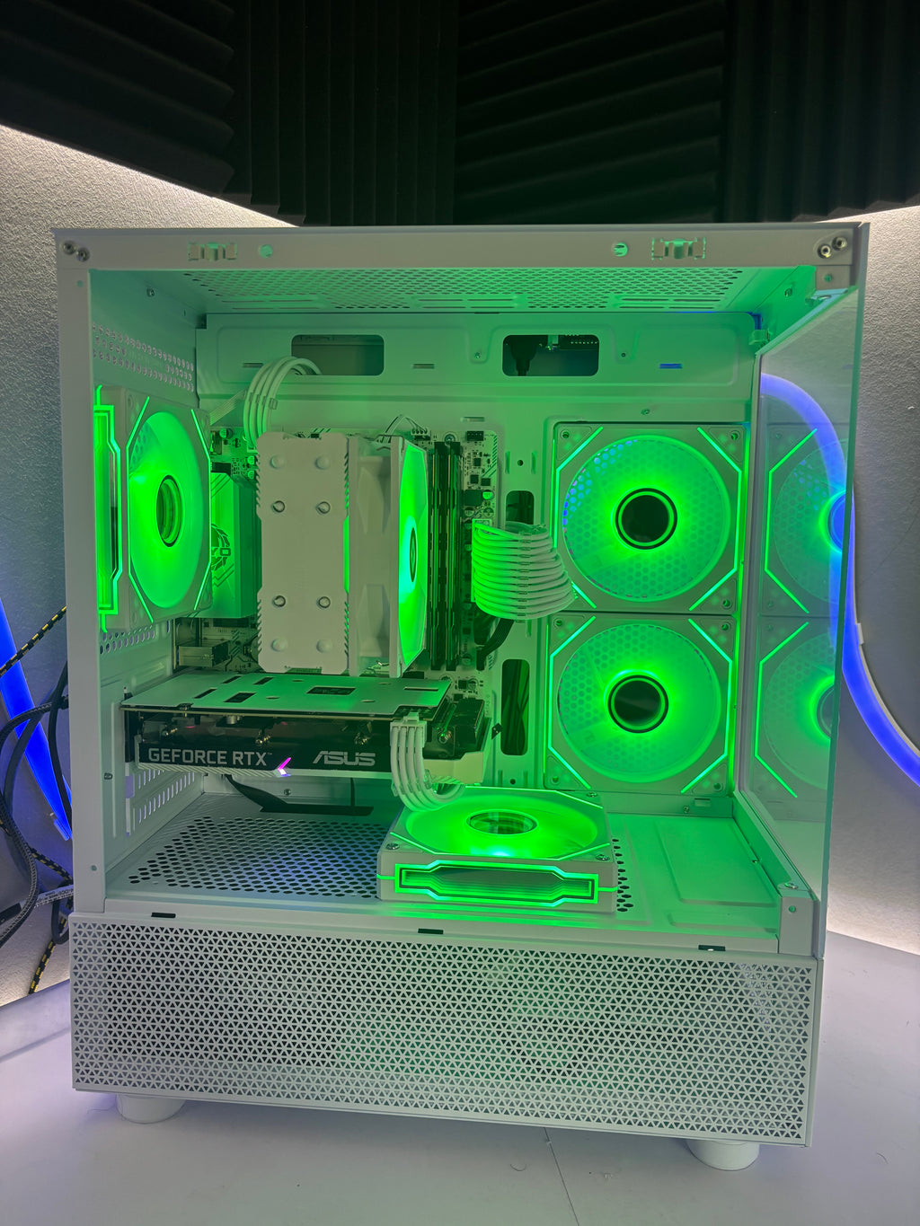 PC Gamer RTX 3060 Ti / Ryzen 5 5500 – Full White
